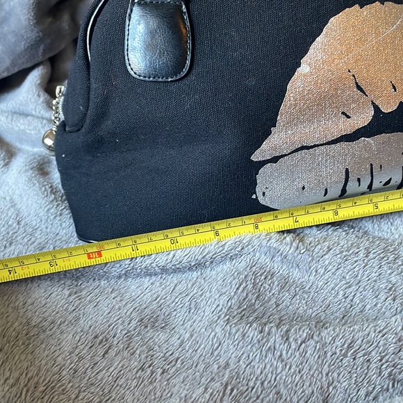 Sexy little black and silver 💋 Victoria’s Secret bag - Picture 9 of 12